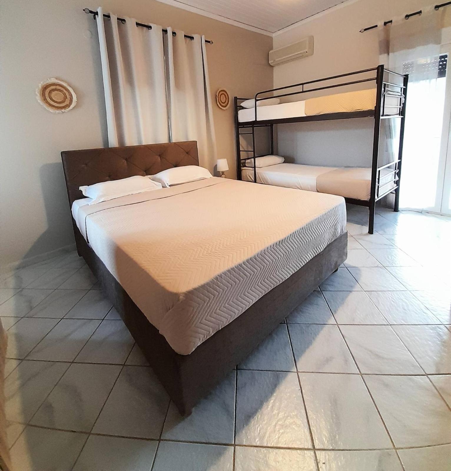 Aggeliki Apartments Nikiana Room photo